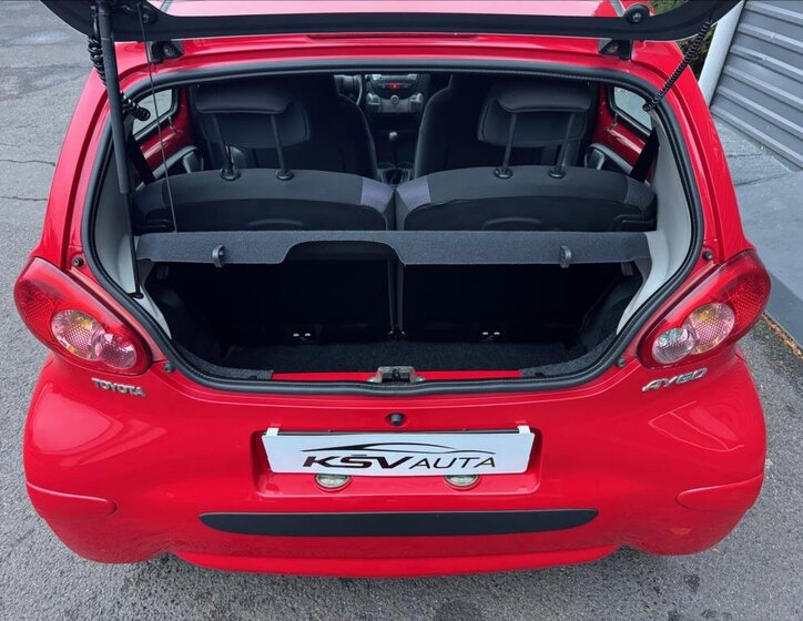 Toyota Aygo Hatchback 998,0 50 kw