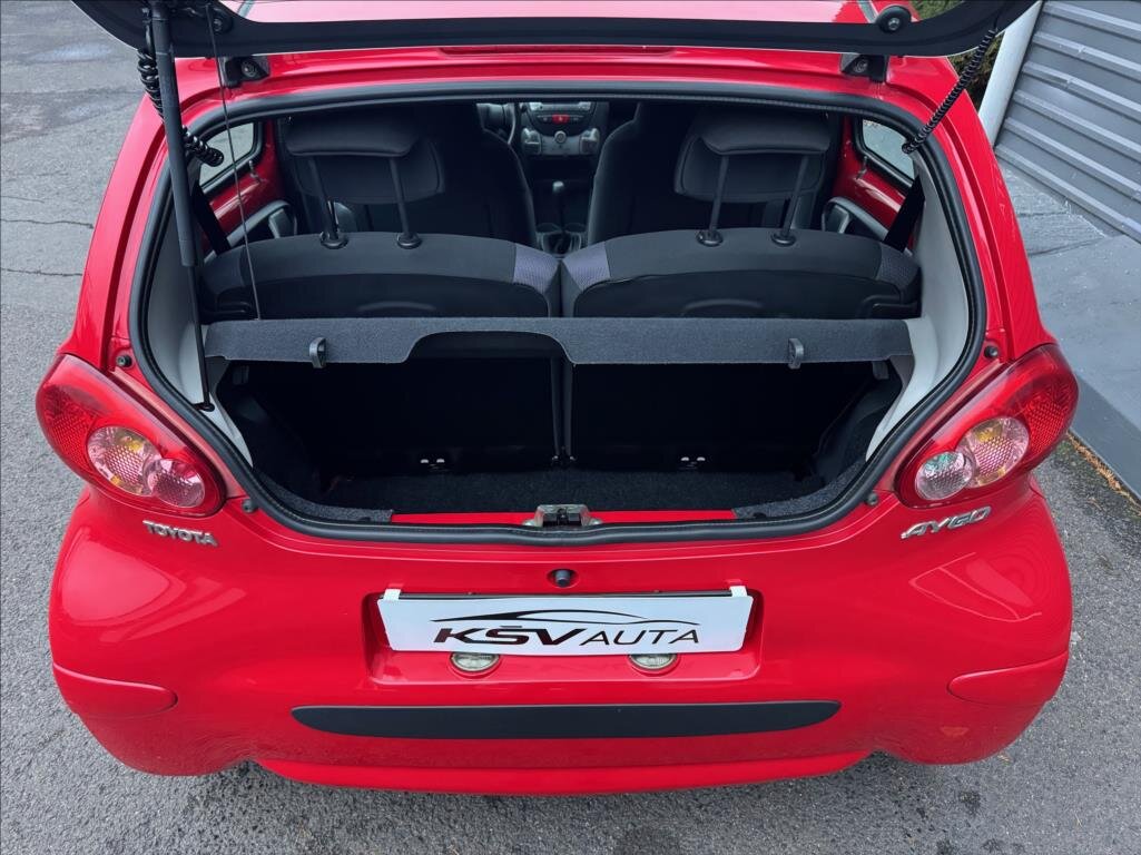 Toyota Aygo Hatchback 998,0 50 kw