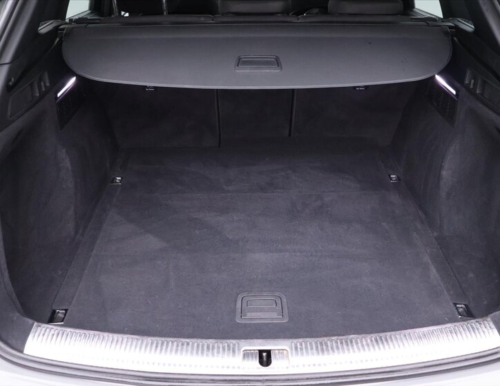 Audi Q5 SUV 2,0 l 150 kw