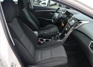Hyundai i30 13