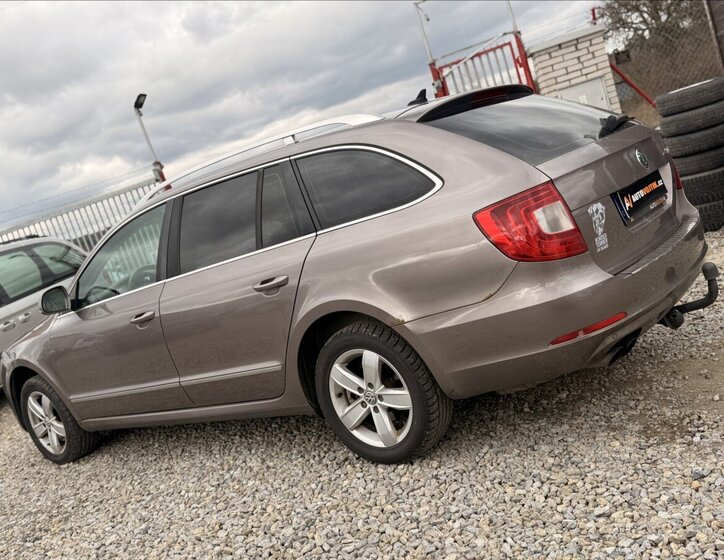 Škoda Superb Kombi 2,0 l 125 kw