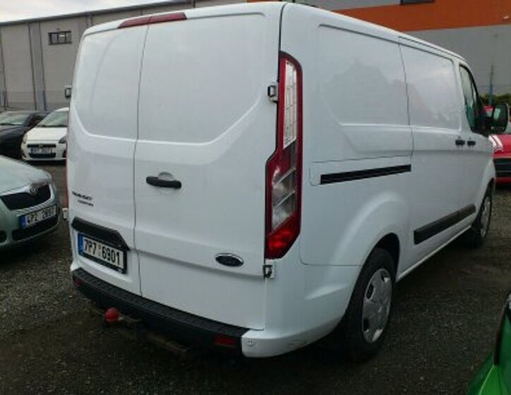 Ford Transit Custom 12