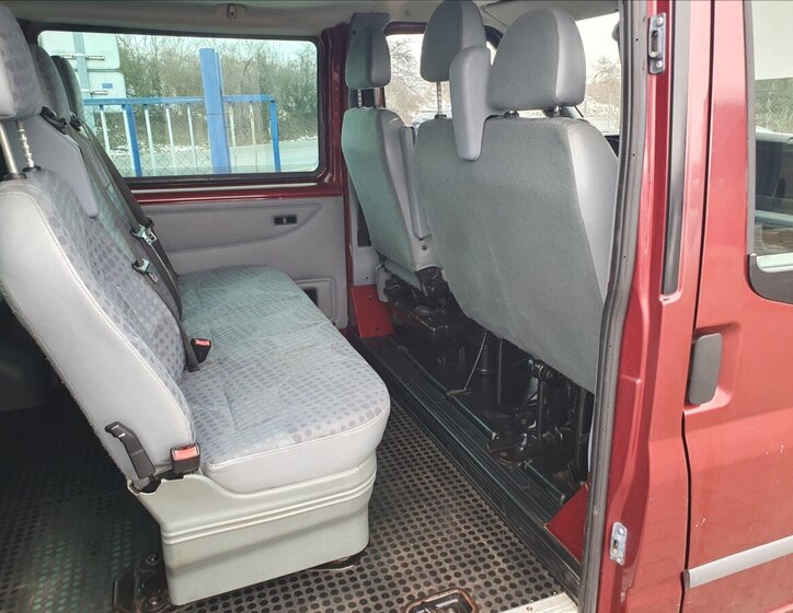 Ford Transit Kombi 2,2 l 81 kw