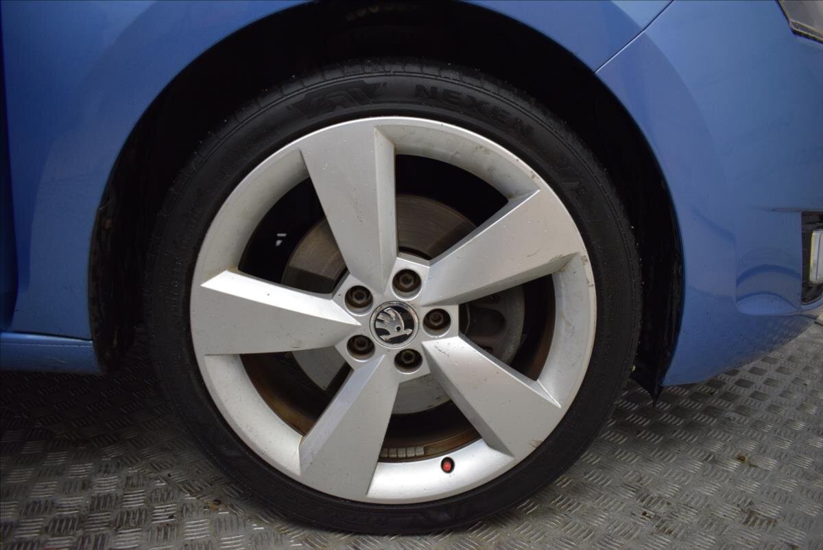 Škoda Rapid Liftback 1,2 l 77 kw