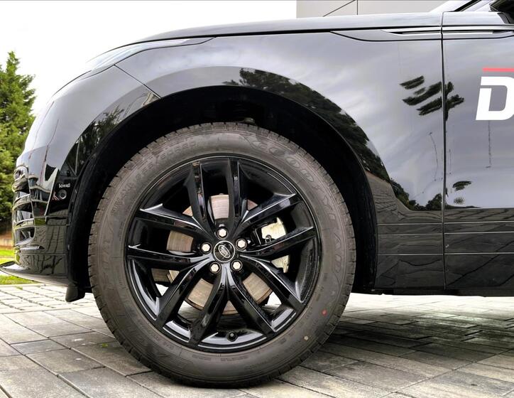 Land Rover Range Rover Velar 3