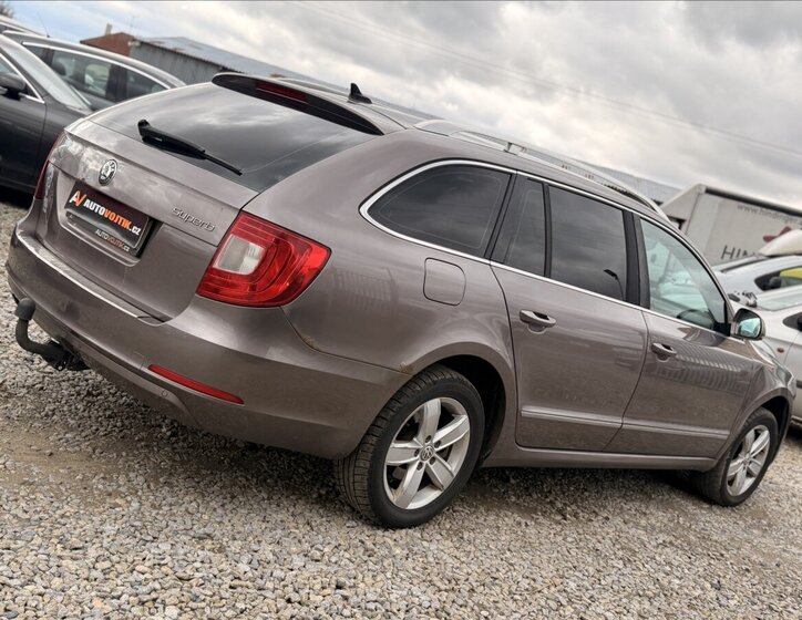 Škoda Superb Kombi 2,0 l 125 kw