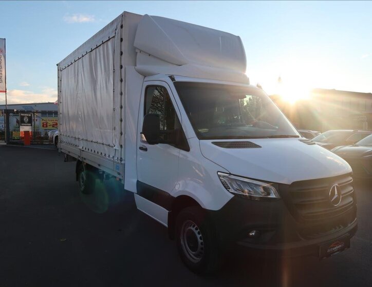 Mercedes-Benz Sprinter 2