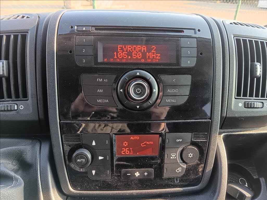 Citroën Jumper Kombi 2,2 l 81 kw