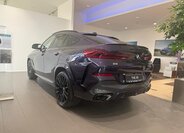 BMW X6 SUV 4,4 l 390 kw