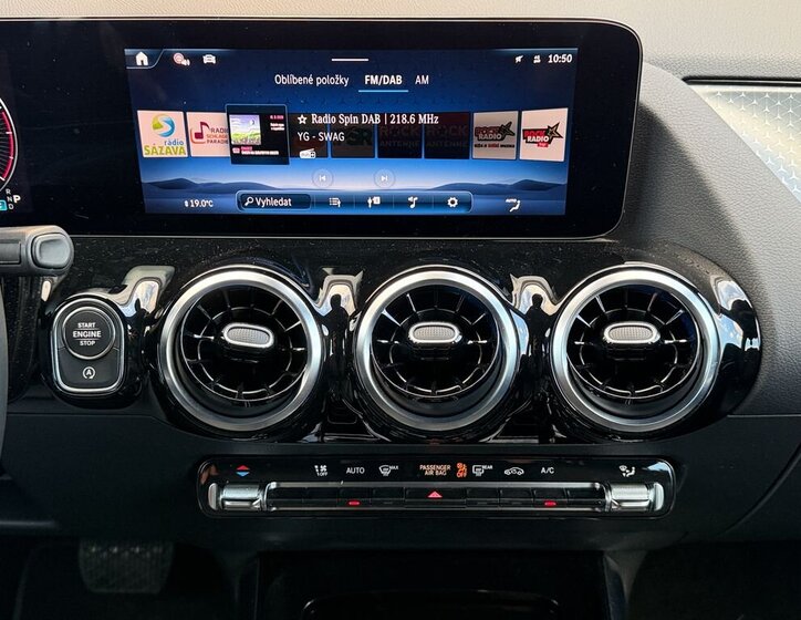 Mercedes-Benz GLA SUV / Terénní 2,0 l 85 kw