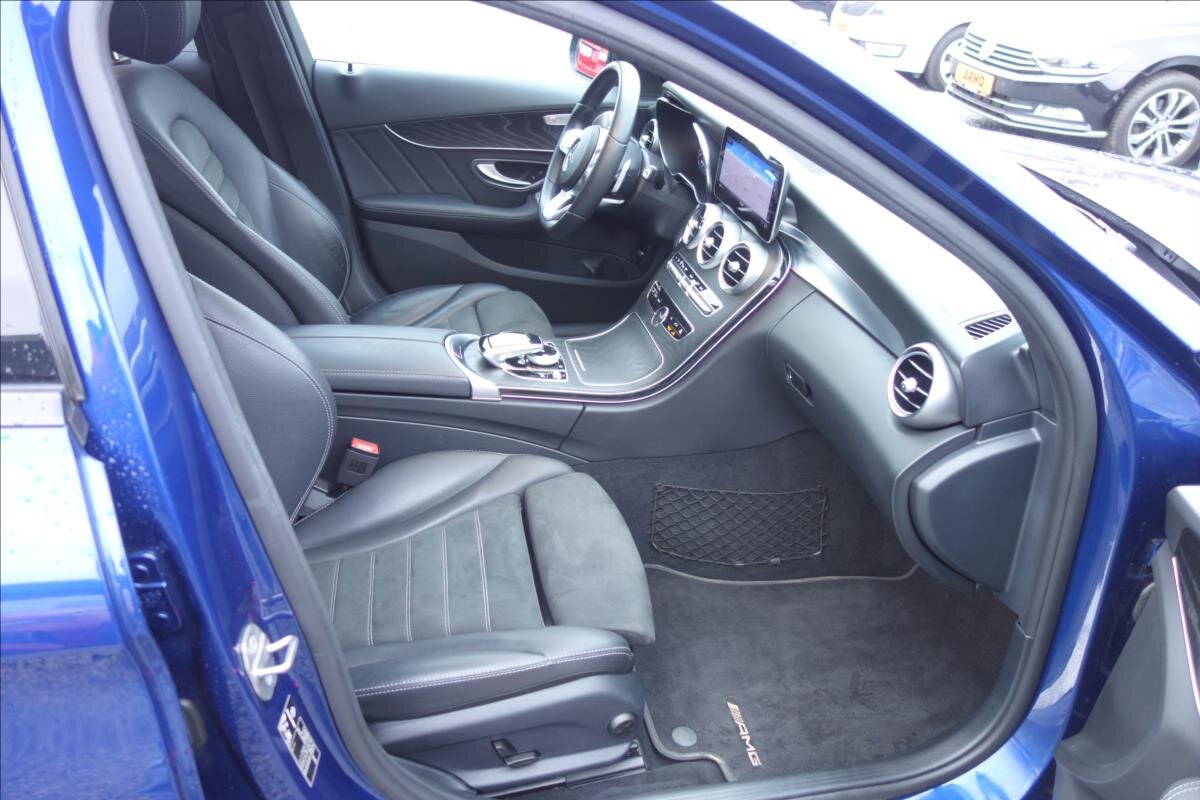 Mercedes-Benz Třídy C Sedan / Limuzína 2,0 l 143 kw