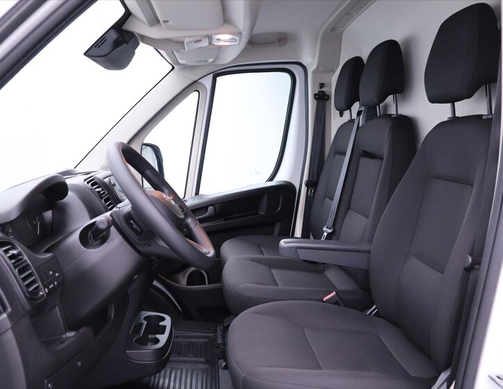 Toyota Proace Max Skříň 2,2 l 88 kw