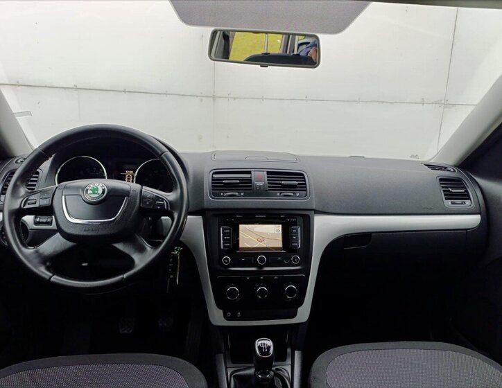 Škoda Yeti SUV / Terénní 1,6 l 77 kw