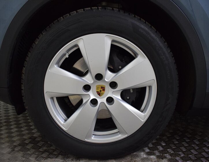 Porsche Cayenne SUV 3,0 l 250 kw