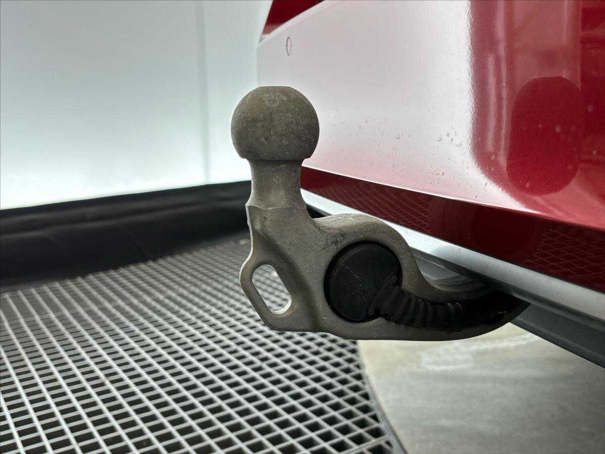 Škoda Superb Kombi 2,0 l 142 kw