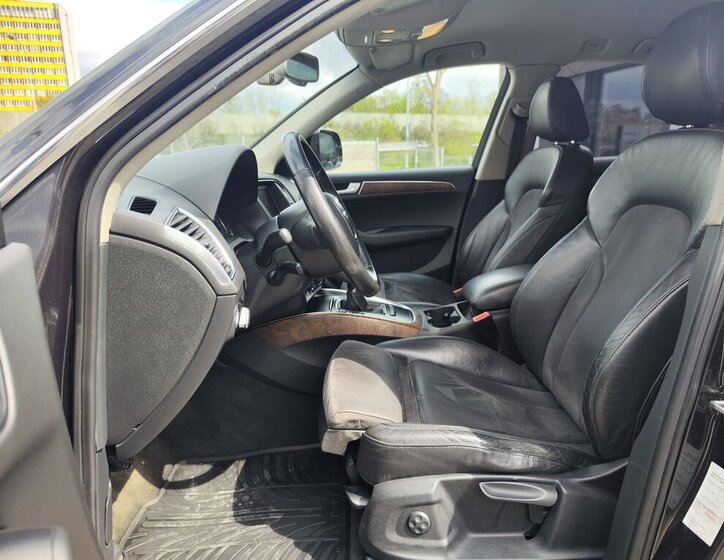 Audi Q5 SUV / Terénní 2,0 l 155 kw