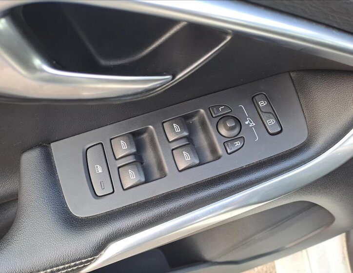 Volvo V40 Hatchback 1,6 l 84 kw