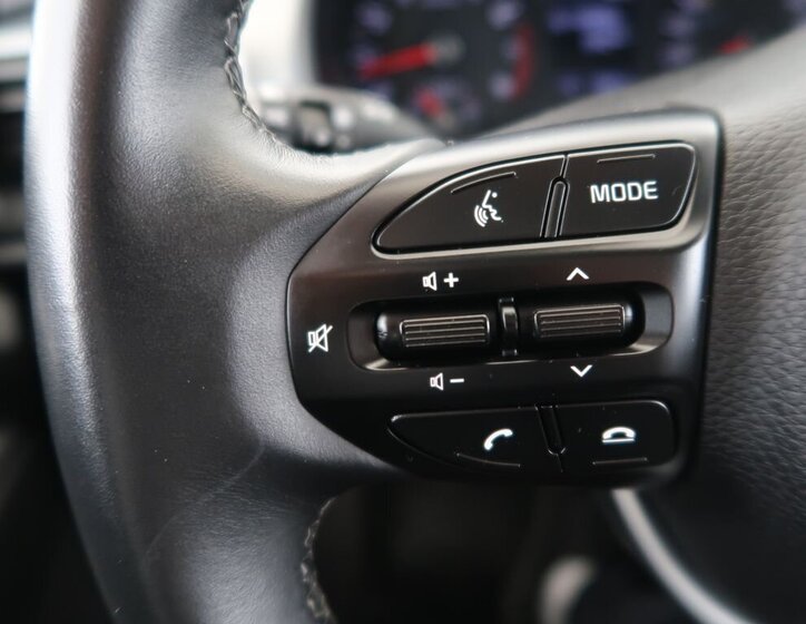 KIA Stonic Kombi 1,2 l 61 kw