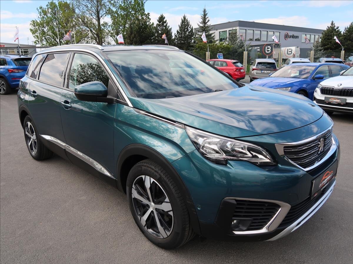 Peugeot 5008 SUV / Terénní 1,2 l 96 kw