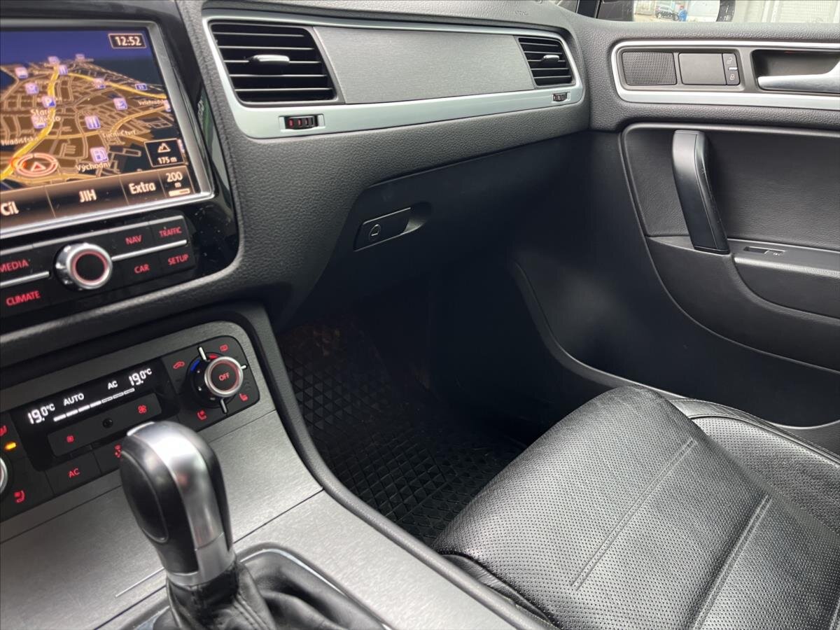 Volkswagen Touareg SUV 3,0 l 150 kw