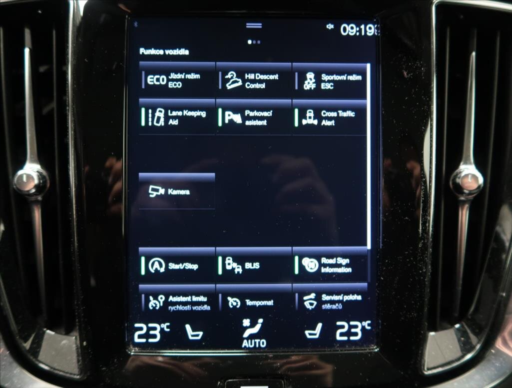 Volvo V60 Kombi 2,0 l 140 kw