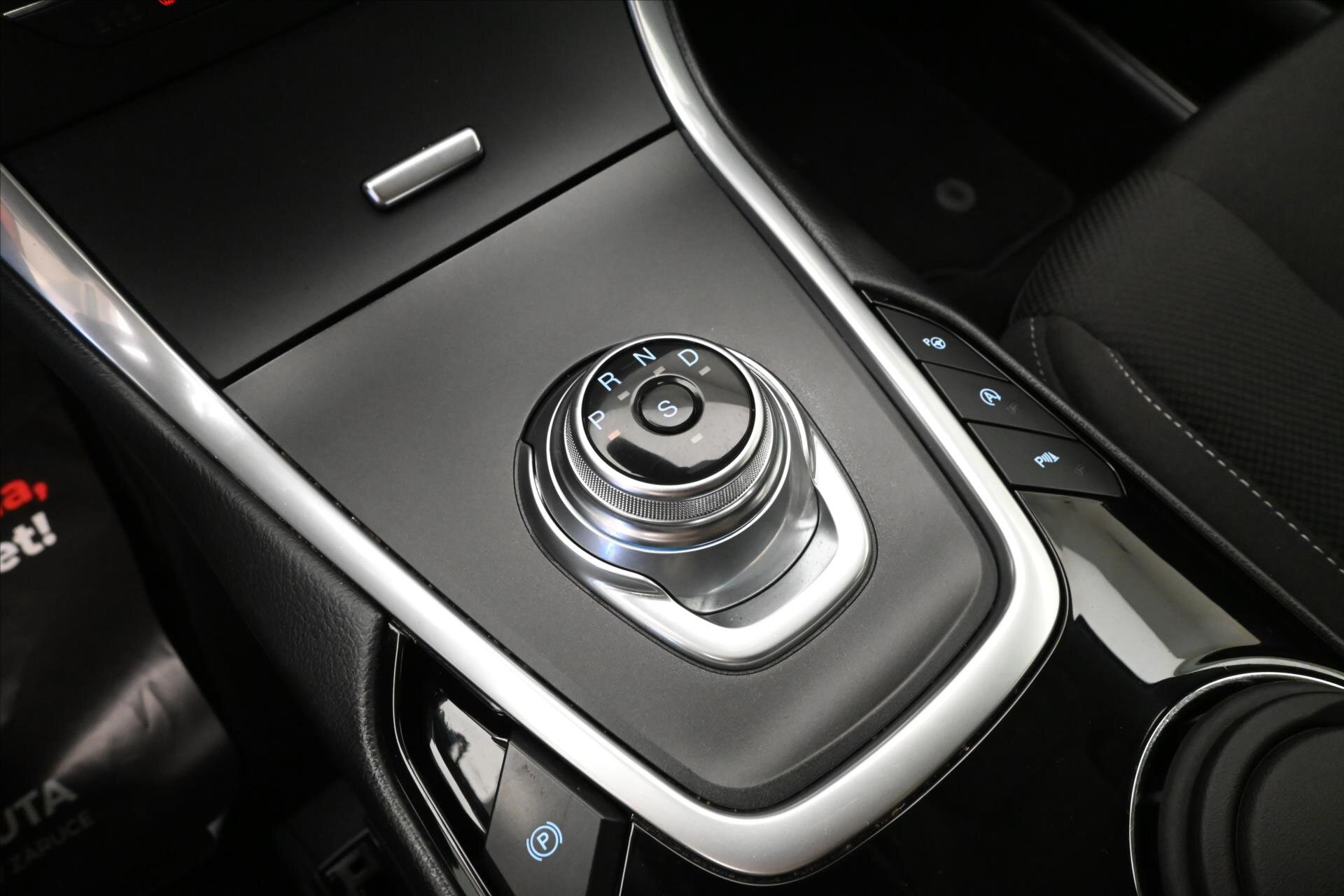 Ford S-MAX MPV 2,0 l 140 kw