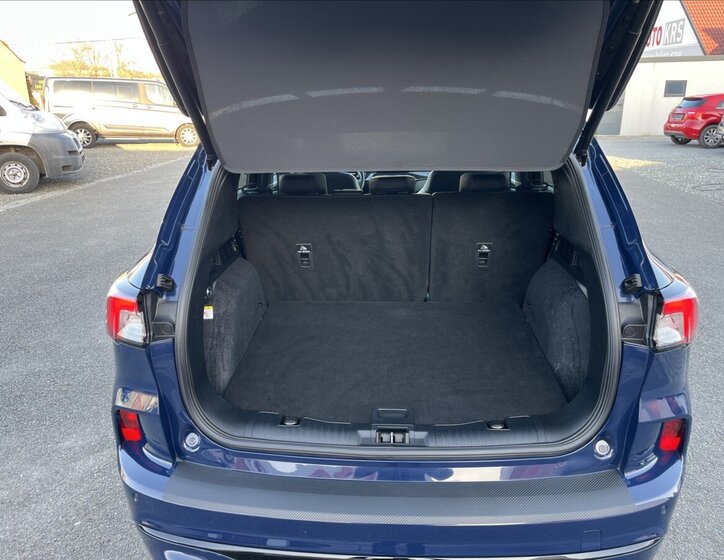 Ford Kuga SUV / Terénní 2,5 l 165 kw