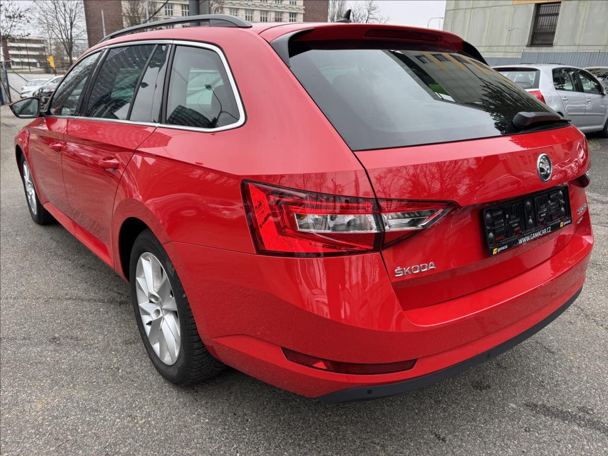 Škoda Superb Kombi 2,0 l 110 kw