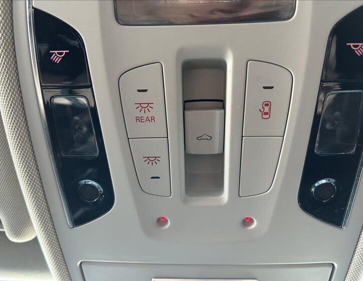 Audi A6 Sedan / Limuzína 3,0 l 230 kw