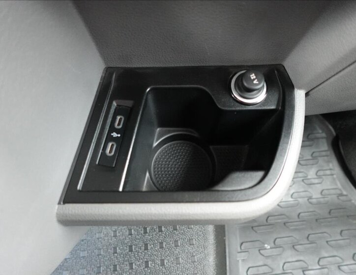 Volkswagen Transporter Ostatní 2,0 l 81 kw