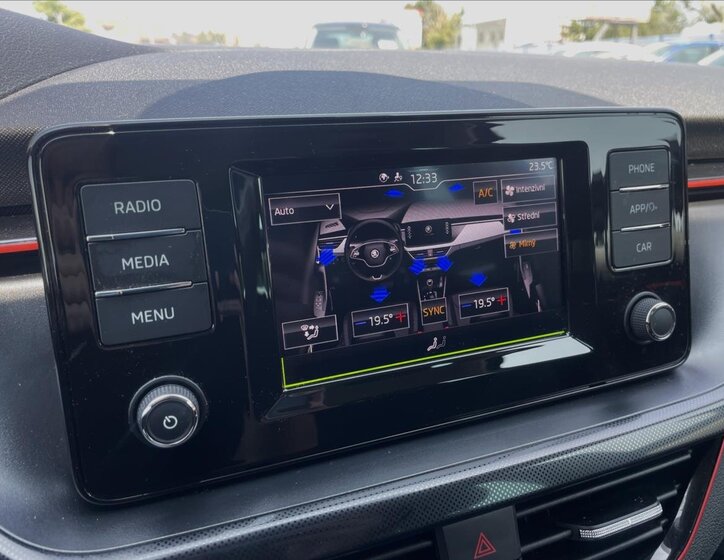 Škoda Scala Hatchback 999,0 85 kw