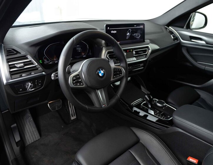 BMW X4 SUV / Terénní 3,0 l 210 kw