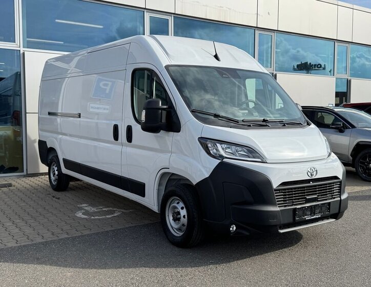 Toyota Proace Max Skříň 2,2 l 88 kw