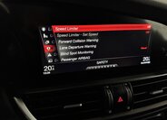 Alfa Romeo Giulia Sedan / Limuzína 2,0 l 206 kw