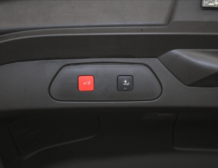 Opel Grandland SUV 1,5 l 96 kw