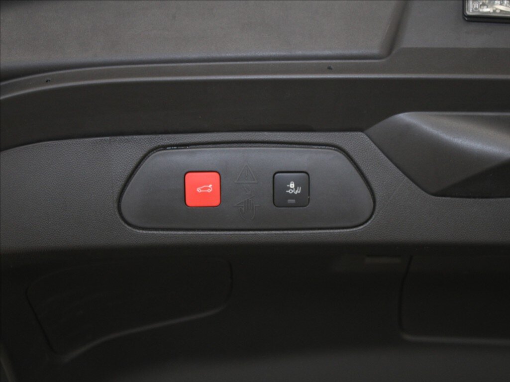 Opel Grandland SUV 1,5 l 96 kw