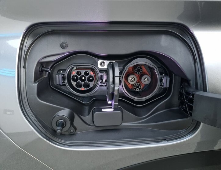 Mitsubishi Ostatní SUV / Terénní 2,4 l 138 kw