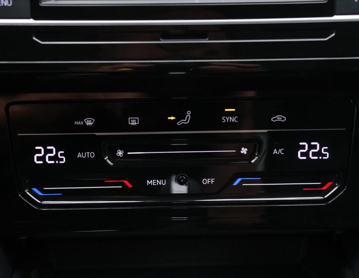 Volkswagen Passat Sedan / Limuzína 1,5 l 110 kw