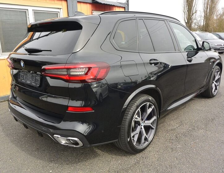 BMW X5 SUV / Terénní 3,0 l 250 kw