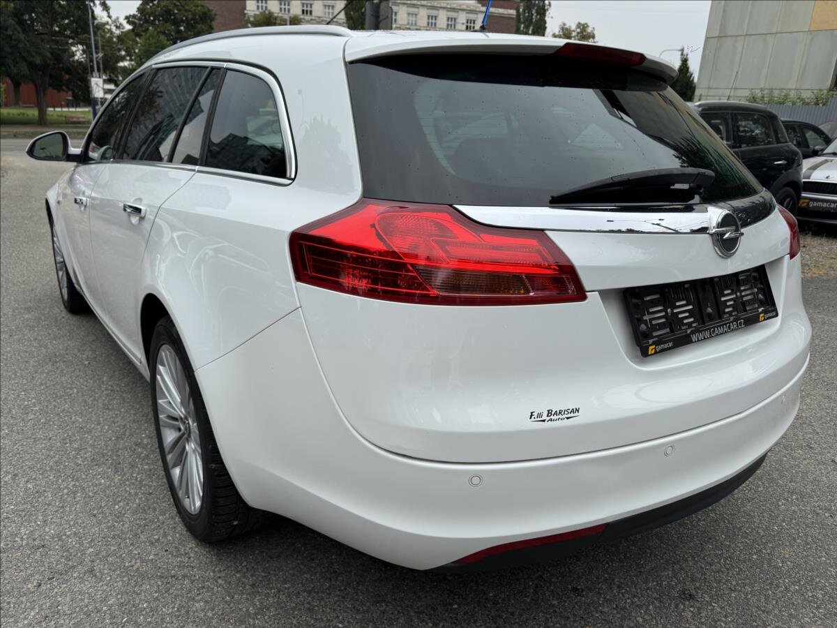 Opel Insignia Kombi 2,0 l 96 kw