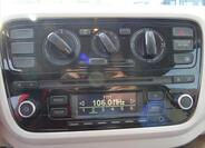 Volkswagen up! 17