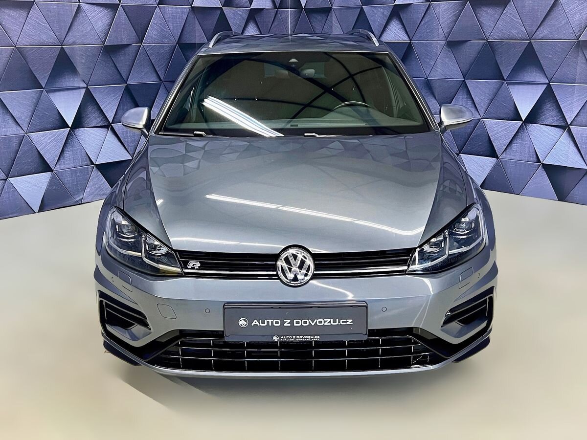 Volkswagen Golf Kombi 2,0 l 221 kw