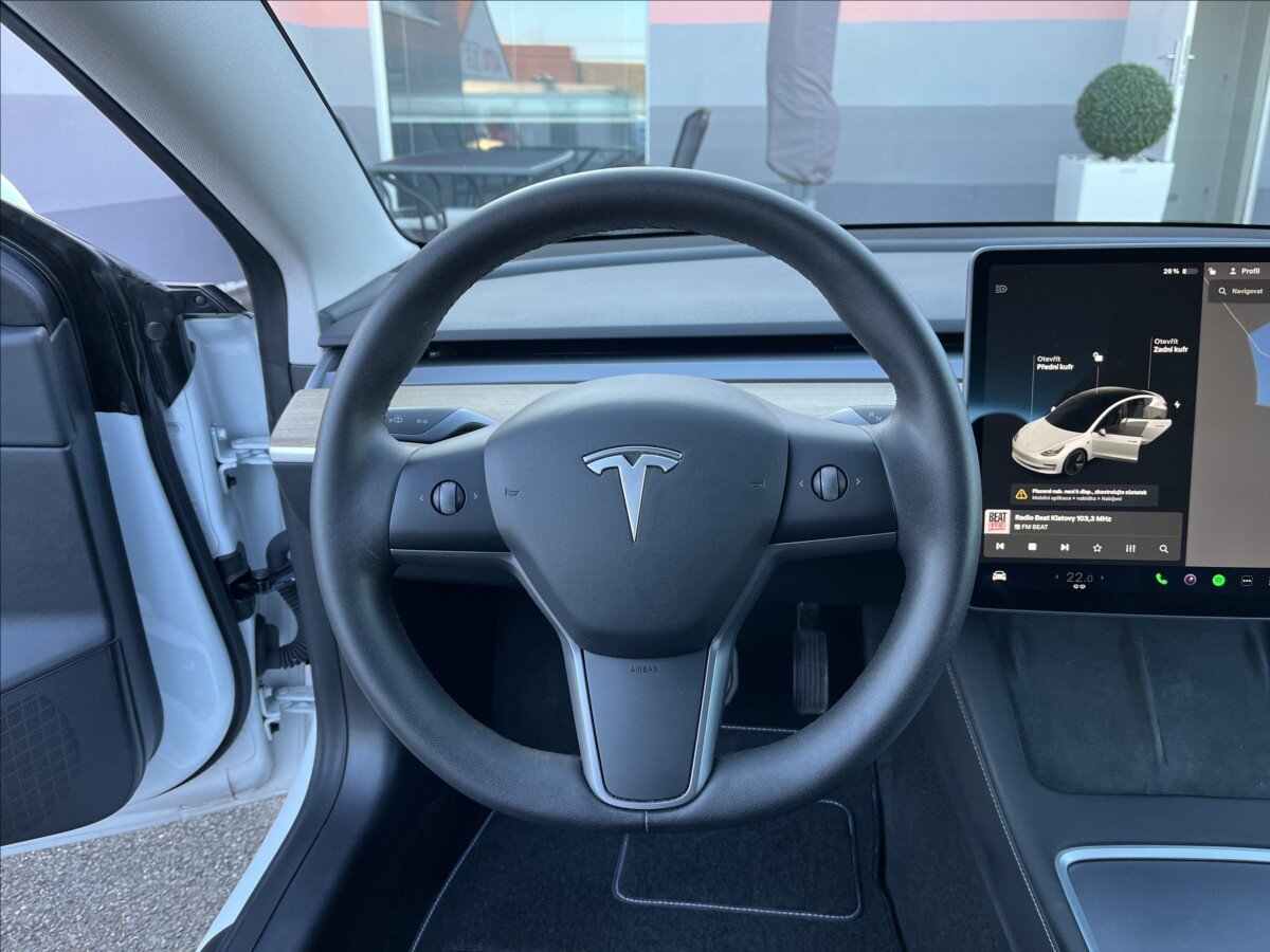 Tesla Model 3 Sedan / Limuzína 0,0 208 kw