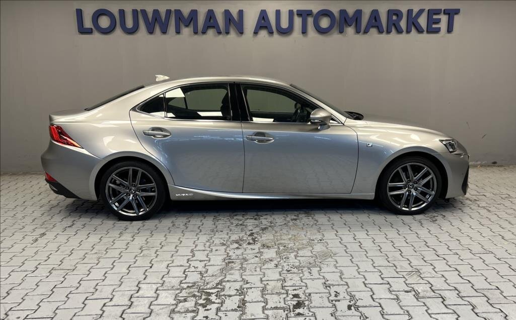 Lexus IS Sedan 2,5 l 164 kw