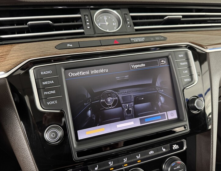 Volkswagen Passat 36