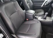 Toyota Land Cruiser 13