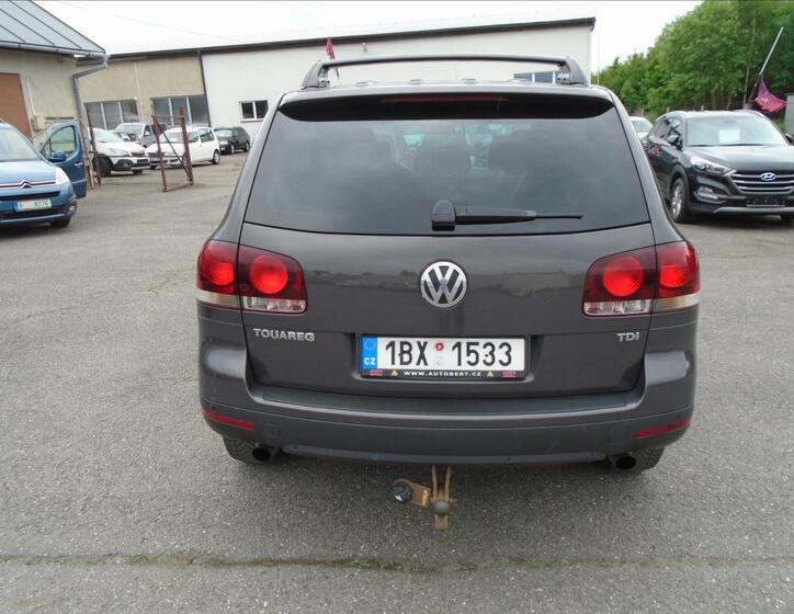 Volkswagen Touareg 3