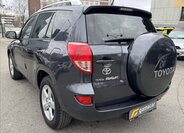 Toyota RAV4 SUV / Terénní 2,2 l 100 kw