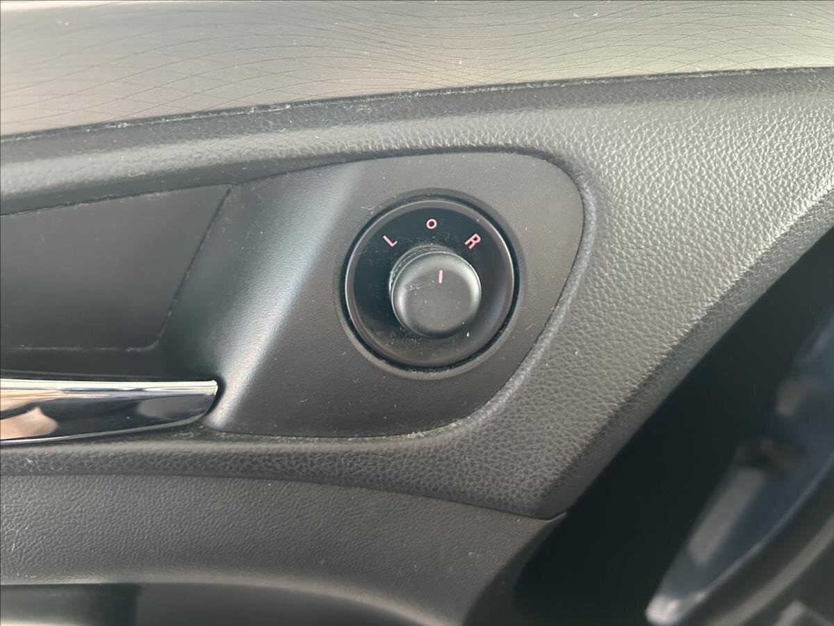 Opel Insignia Kombi 2,0 l 96 kw