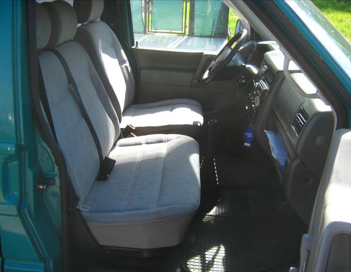 Volkswagen Transporter 12